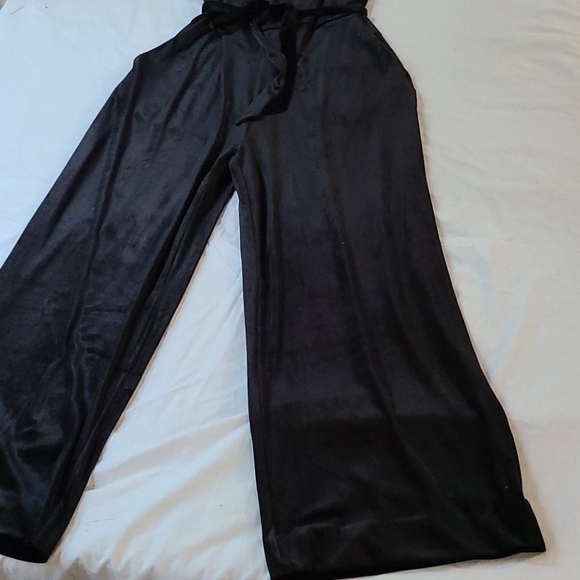 New Banana Republic Velvet Romper - Picture 3 of 13